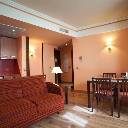 Suites Gran Via 44 Granada Dış mekan fotoğraf
