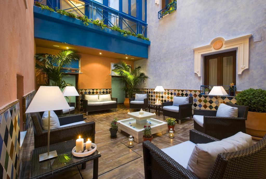Suites Gran Via 44 Granada Dış mekan fotoğraf