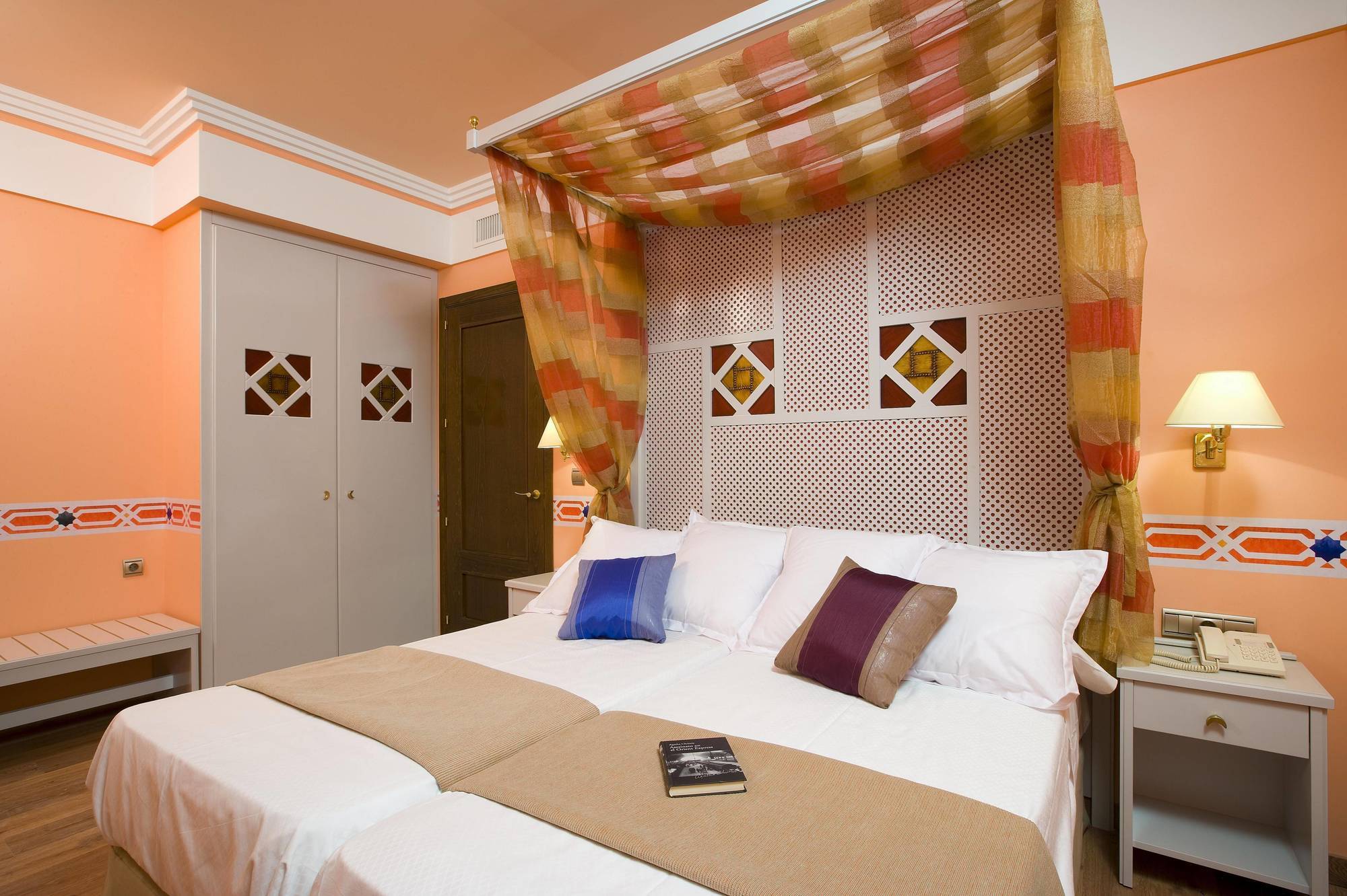 Suites Gran Via 44 Granada Oda fotoğraf