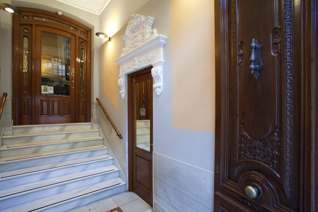 Suites Gran Via 44 Granada Dış mekan fotoğraf