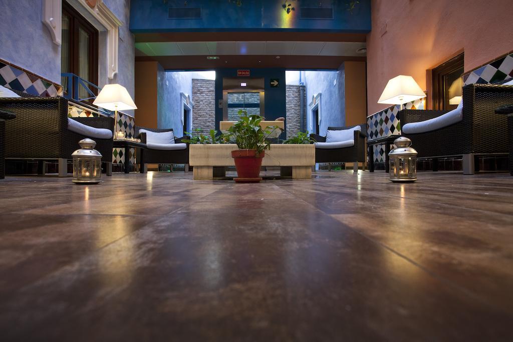 Suites Gran Via 44 Granada Dış mekan fotoğraf